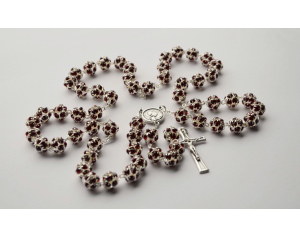 Różaniec z Kryształu Svarowskiego czerwony