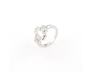 Pierścionek z Krzyżem