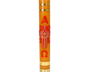 Paschał woskowy z ozdobną aplikacją