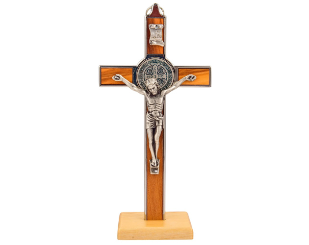 Krzyż Świętego Benedykta Stojący, Oliwny