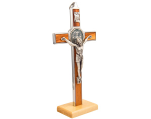 Krzyż Świętego Benedykta Stojący, Oliwny