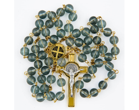 Różaniec z krzyżem świętego Benedykta zielony