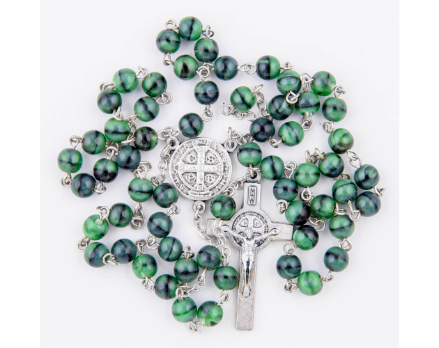 Różaniec ze świętym Benedyktem Zielony