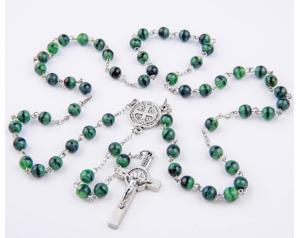 Różaniec ze świętym Benedyktem Zielony