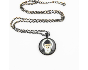 Czarny Medalion ze świętym Charbelem