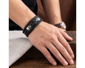 Bransoletka ze skóry męska z krzyżykiem