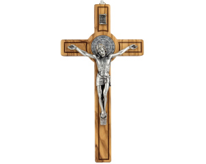 Krzyż z drzewa oliwnego z medalikiem Świętego Benedykta 25 cm