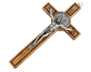 Krzyż oliwny z medalikiem Świętego Benedykta 20 cm