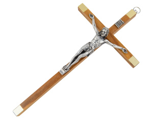 Krzyż z drzewa oliwnego z okuciami – 23cm, klasyczny na ścianę