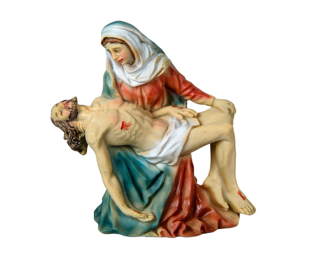 Figurka Pieta – Matka Boża Bolesna z Jezusem, malowana