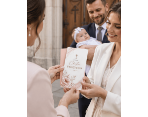 Kartka na Chrzest Święty dla dziewczynki – kwiaty z różową kopertą