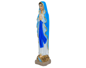 Figurka Maryi Różańcowej w niebieskim płaszczu z różańcem