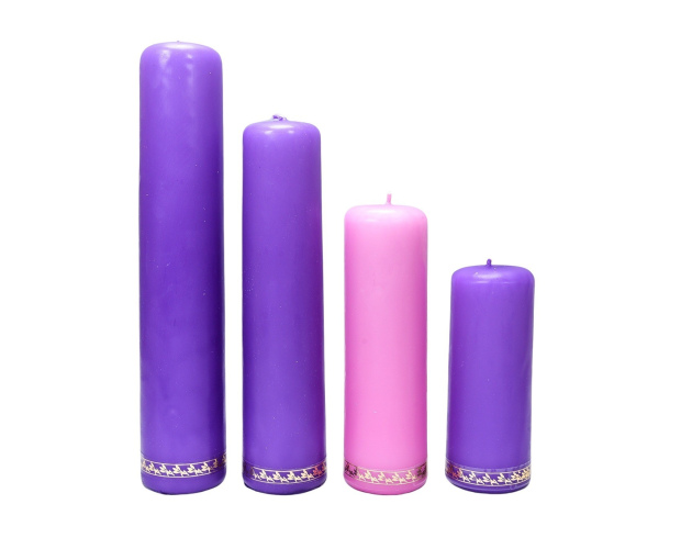 Świece Adwentowe Komplet Stopniowane z Różową Świecą