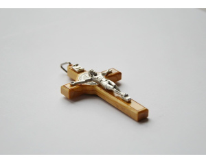 Krzyż św. Benedykta drzewo oliwne prosty